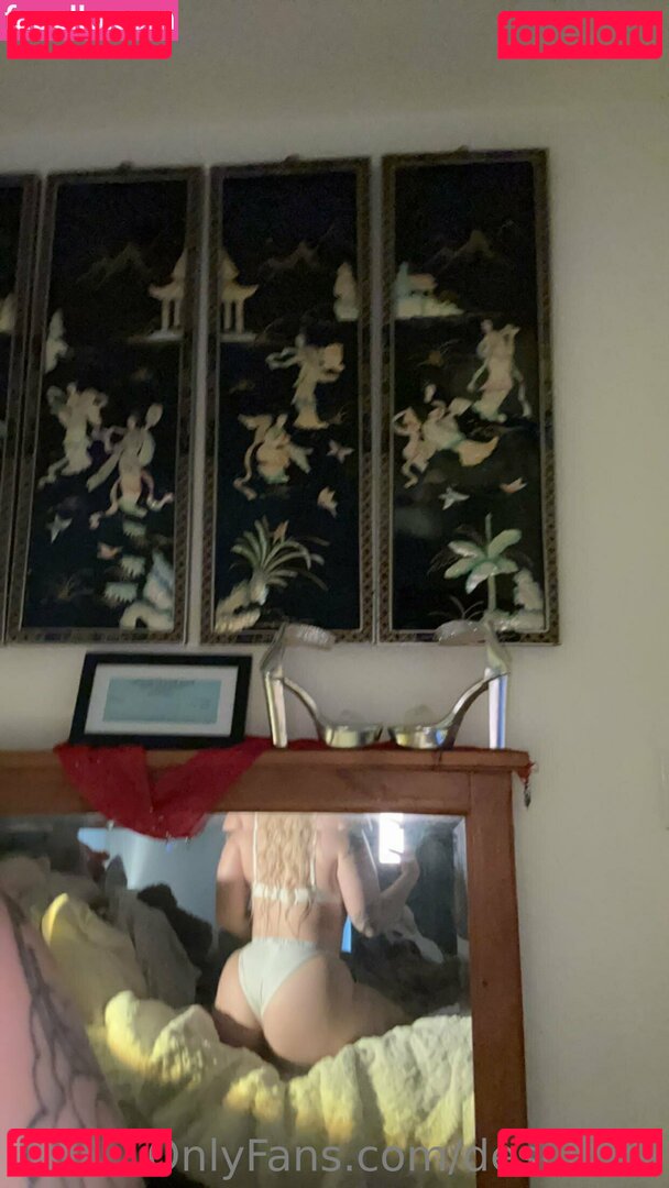 desi.f1ora / desi.flora Onlyfans Photo Gallery 