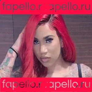PrettyRedz Onlyfans Photo Gallery 