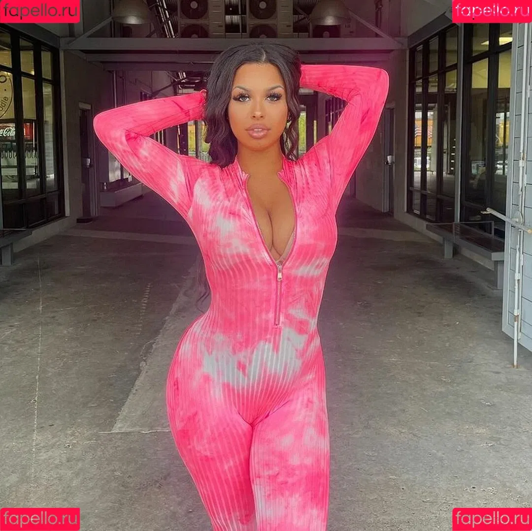 Amira Khalil Onlyfans Photo Gallery 