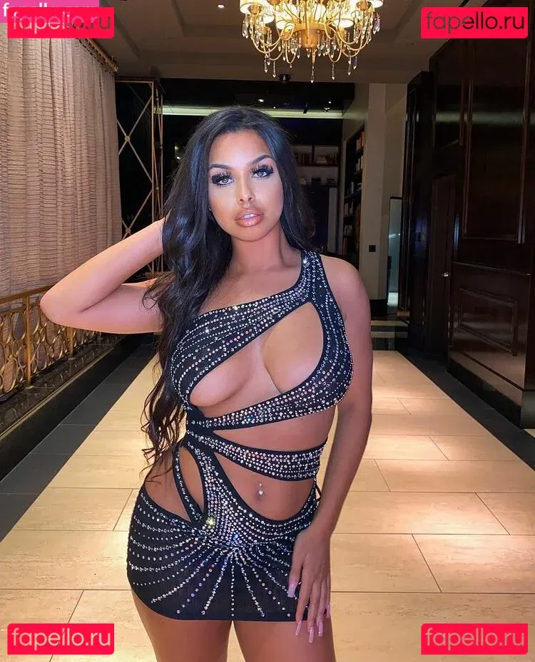 Amira Khalil Onlyfans Photo Gallery 