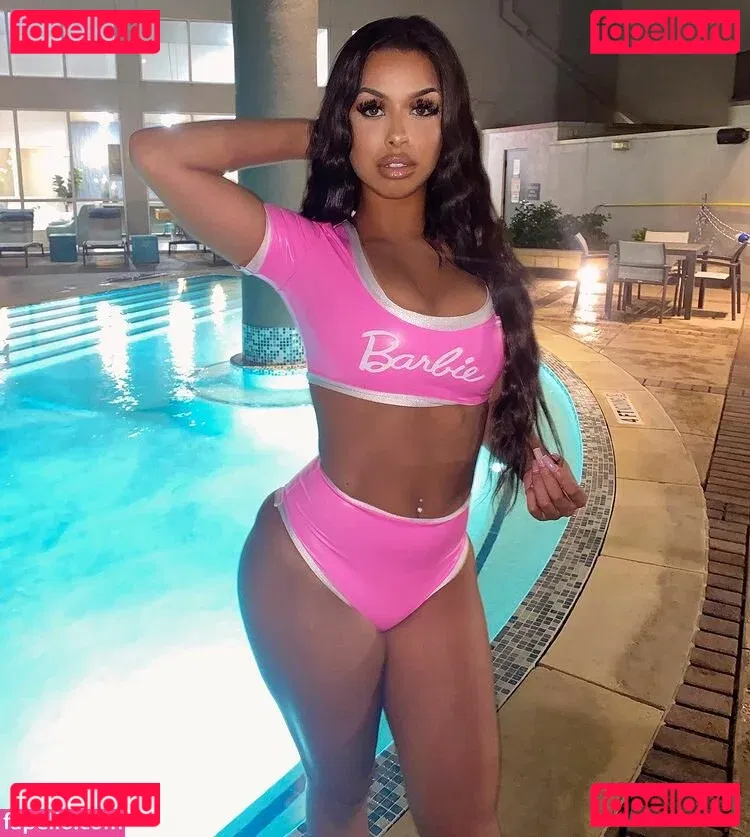 Amira Khalil Onlyfans Photo Gallery 