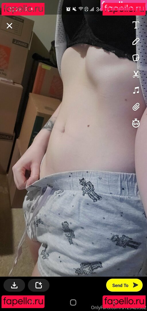 lsato82 / u125420582 Onlyfans Photo Gallery 