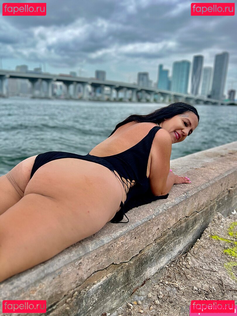 miss____megann / missmegannnn