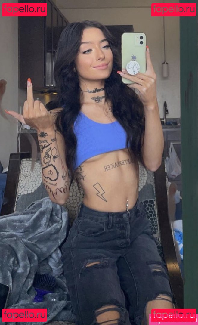 Ari Jeter / arijeter / sorryarii Onlyfans Photo Gallery 