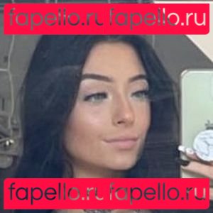 Ari Jeter / arijeter / sorryarii Onlyfans Photo Gallery 