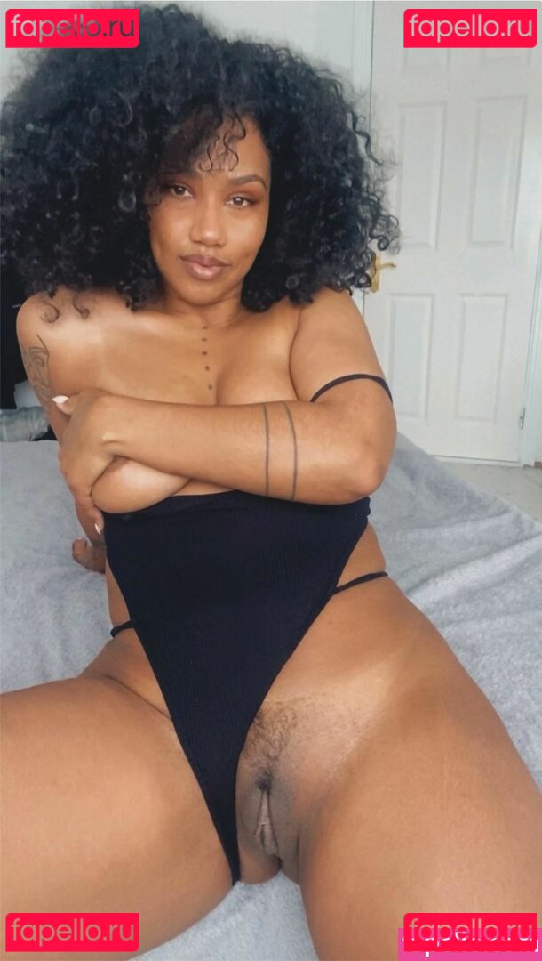 Imelda Ohh / imeldaohh Onlyfans Photo Gallery 