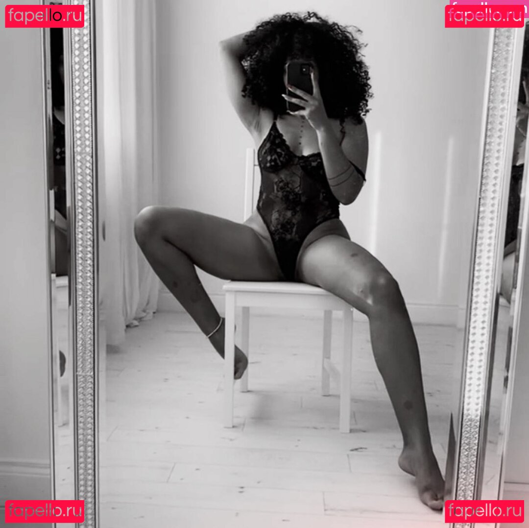 Imelda Ohh / imeldaohh Onlyfans Photo Gallery 