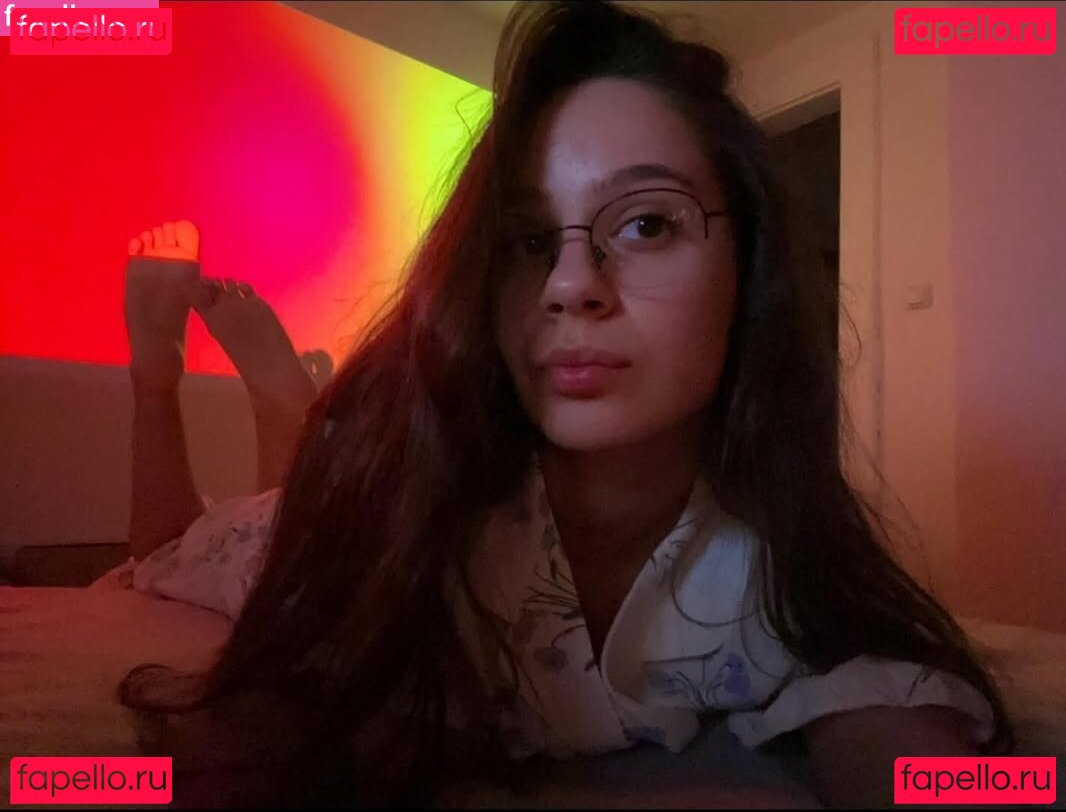 Quurbi ASMR / quurbi Onlyfans Photo Gallery 