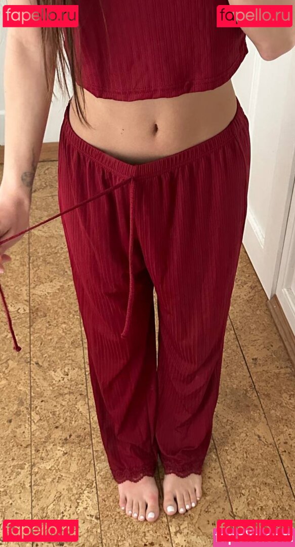 Quurbi ASMR / quurbi Onlyfans Photo Gallery 