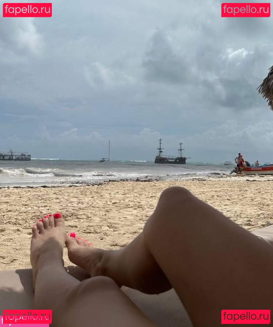 Quurbi ASMR / quurbi Onlyfans Photo Gallery 