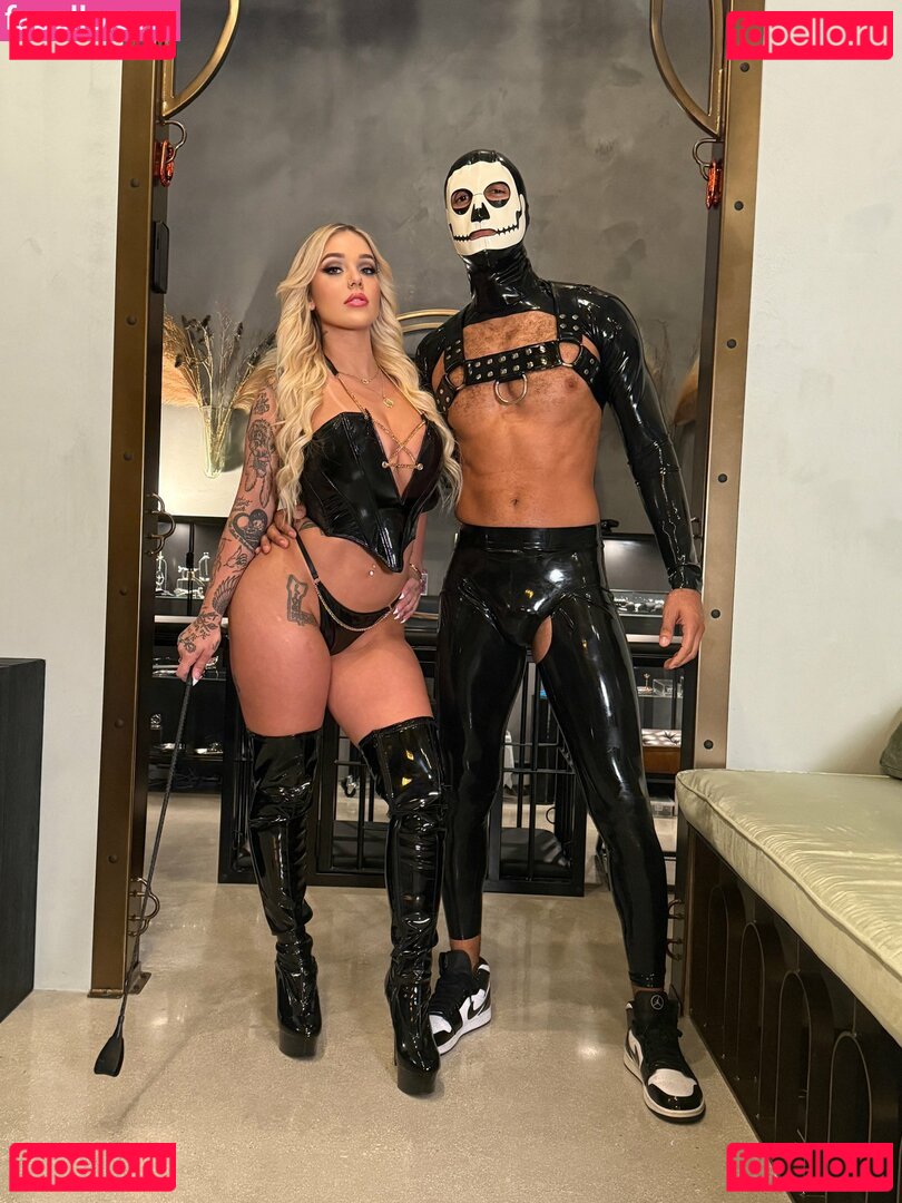 theTsSlayer Onlyfans Photo Gallery 