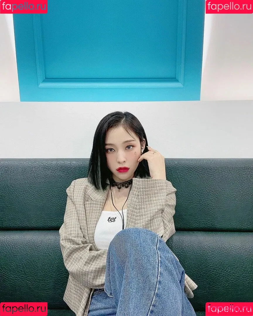 WomenK-pop Onlyfans Photo Gallery 