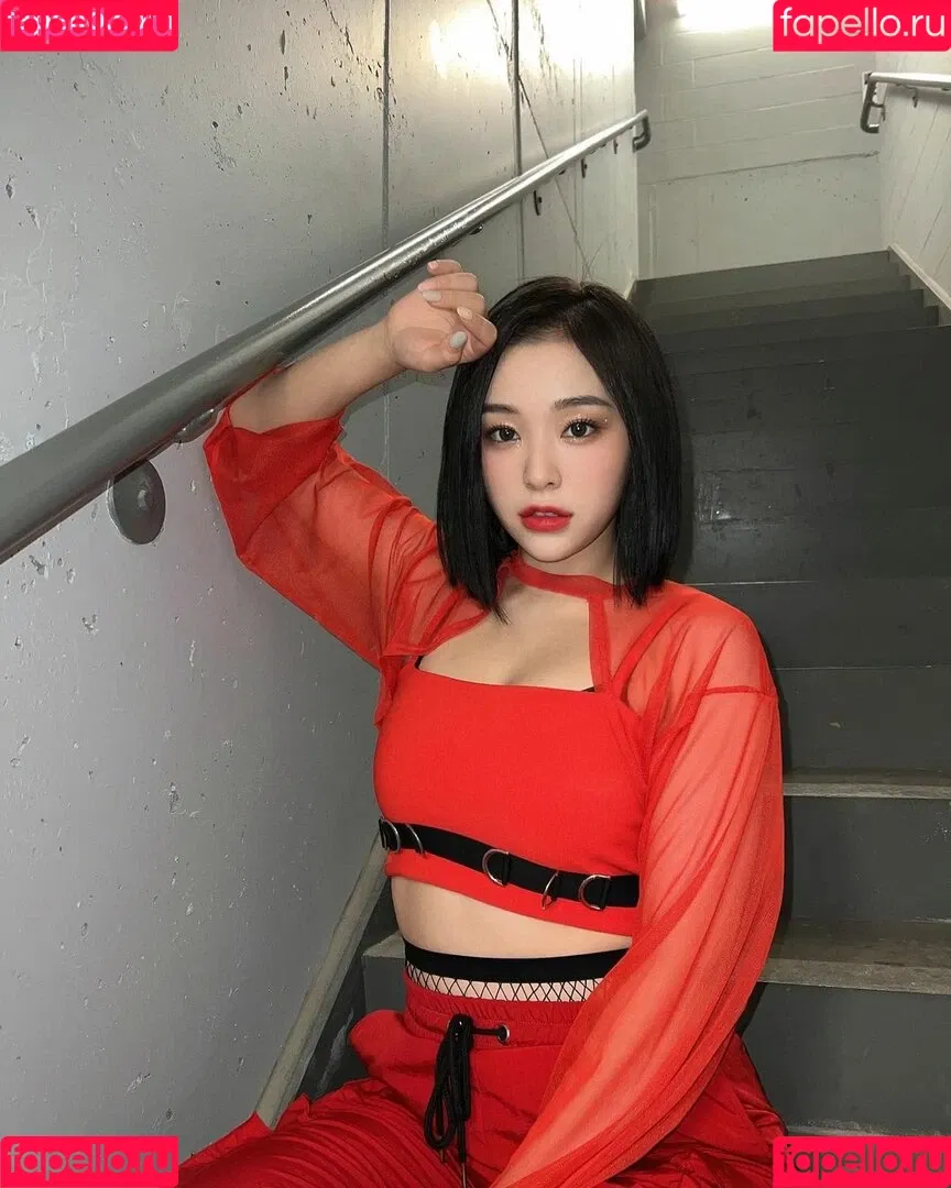 WomenK-pop Onlyfans Photo Gallery 