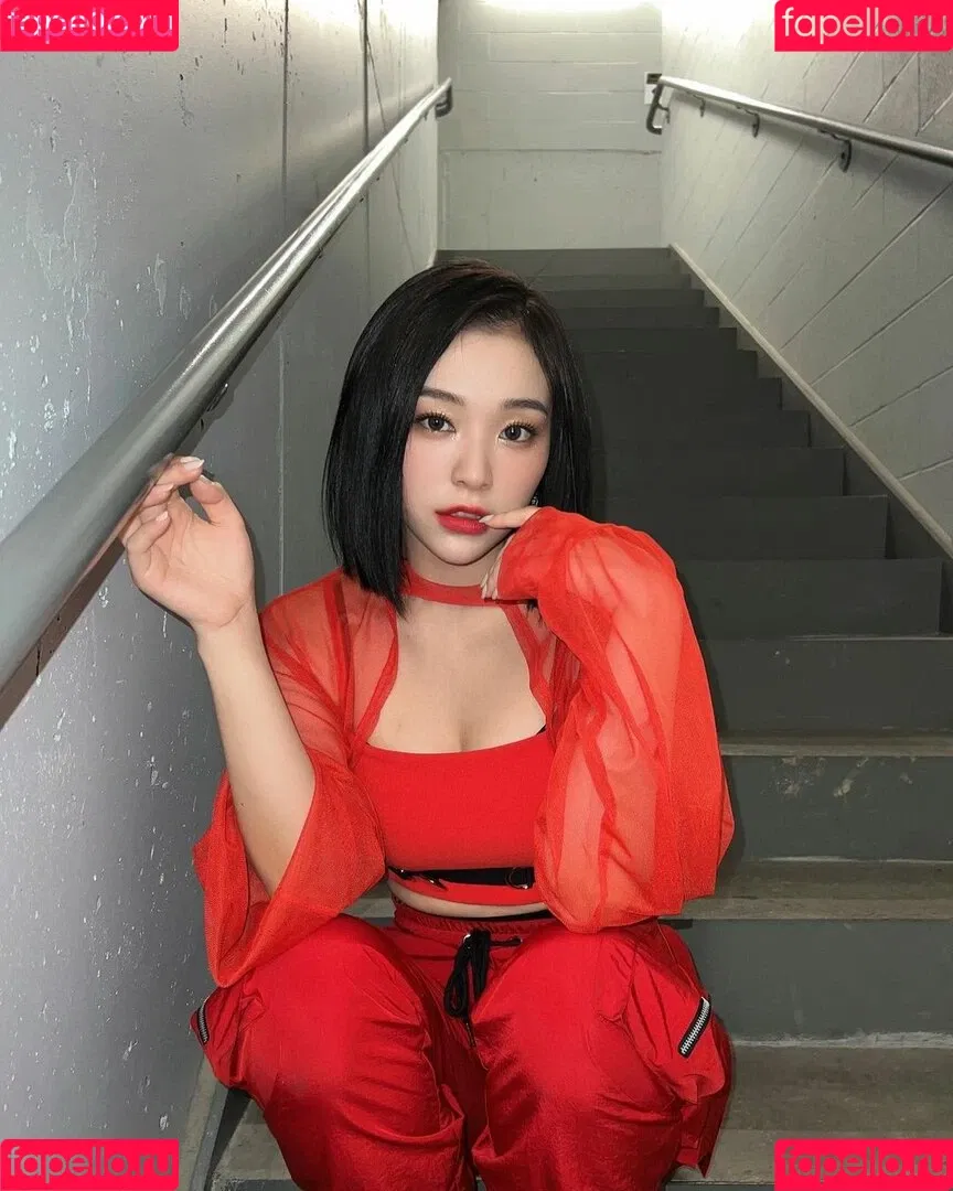 WomenK-pop Onlyfans Photo Gallery 