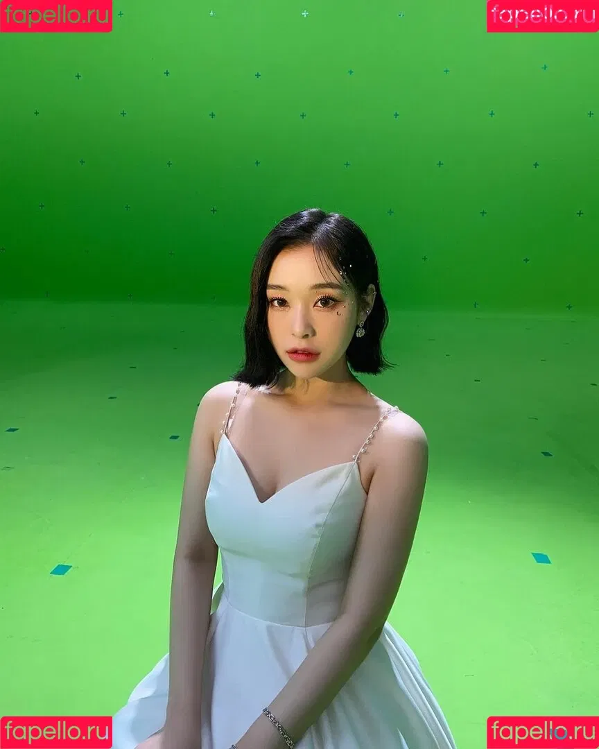 WomenK-pop Onlyfans Photo Gallery 