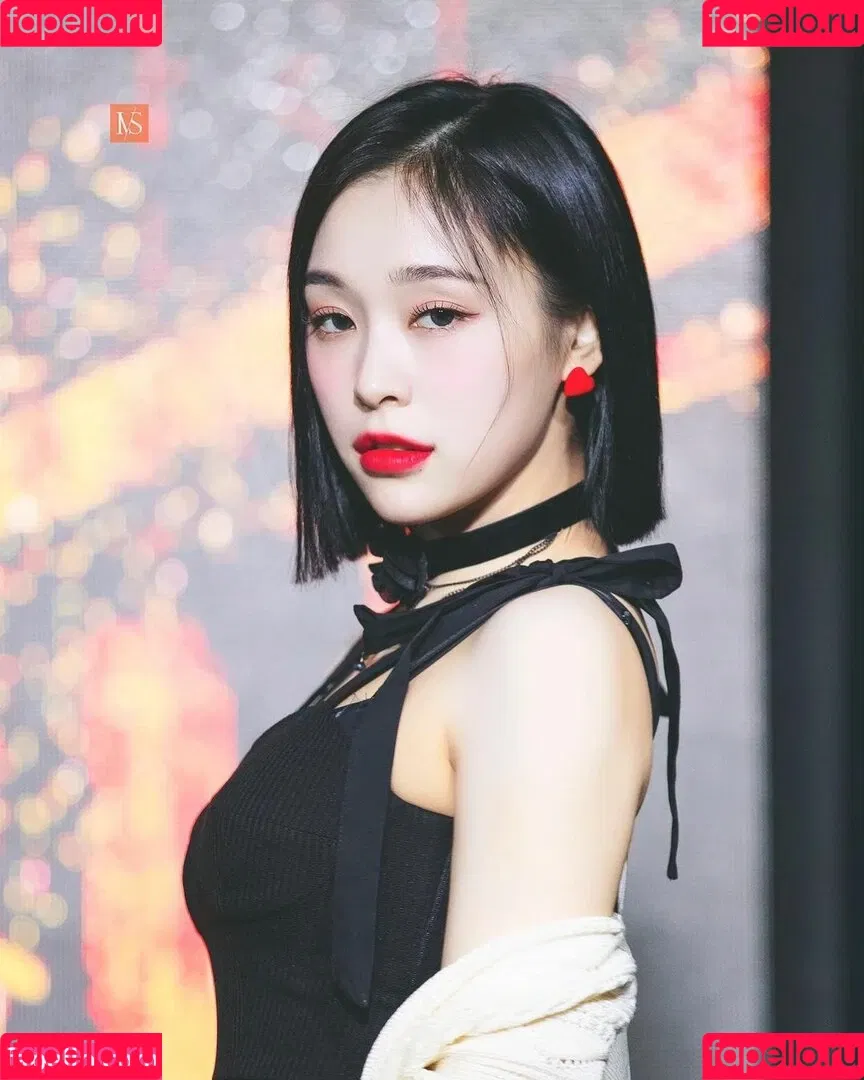 WomenK-pop Onlyfans Photo Gallery 