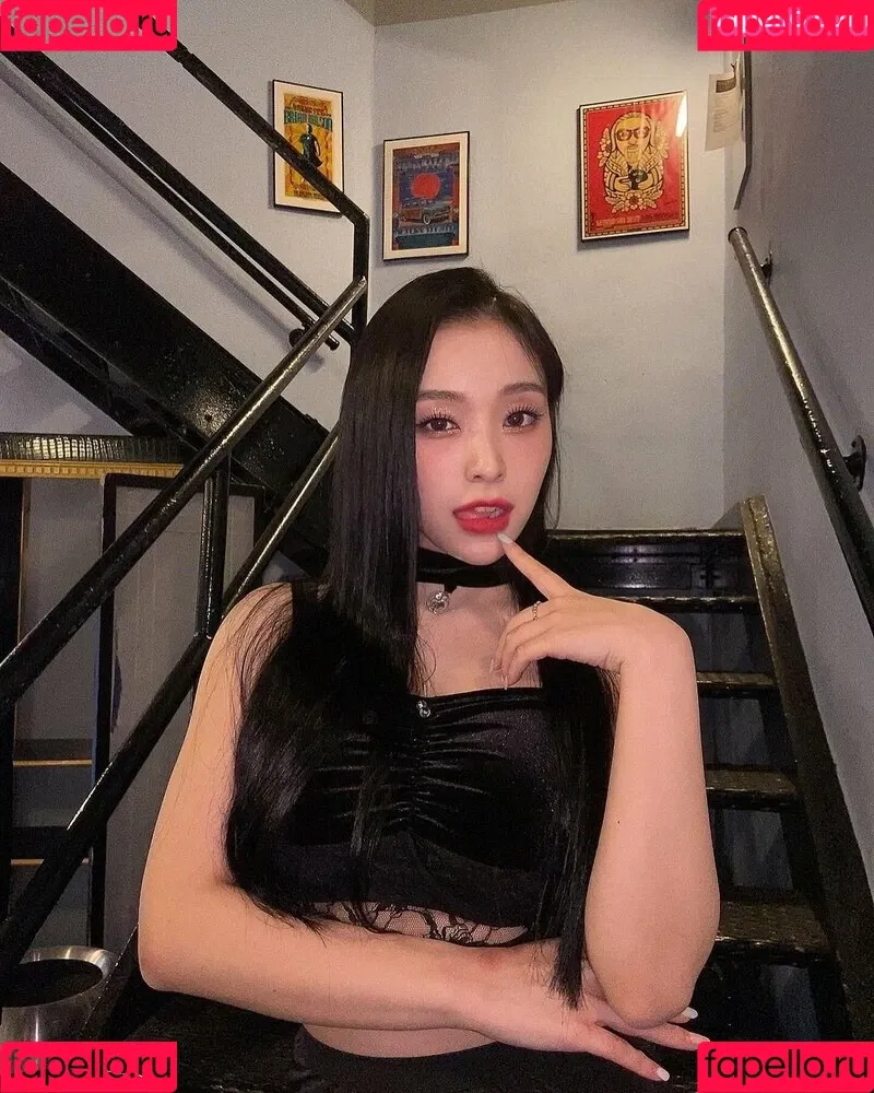 WomenK-pop Onlyfans Photo Gallery 