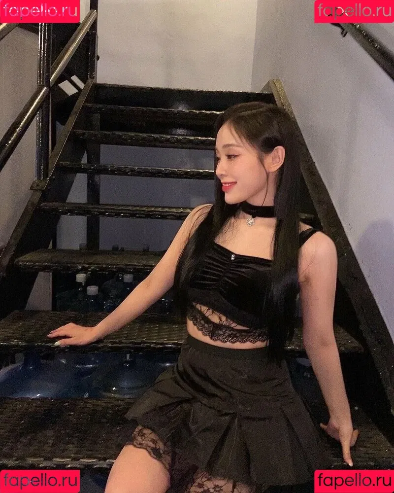 WomenK-pop Onlyfans Photo Gallery 