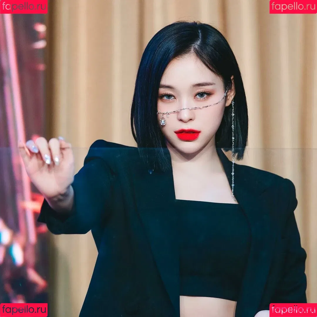 WomenK-pop Onlyfans Photo Gallery 