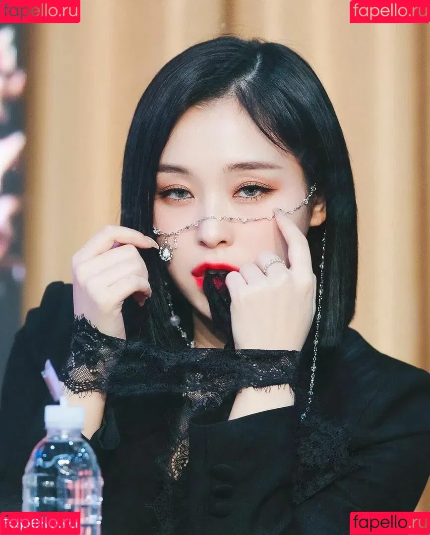 WomenK-pop Onlyfans Photo Gallery 