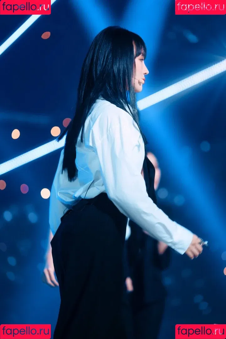 WomenK-pop Onlyfans Photo Gallery 