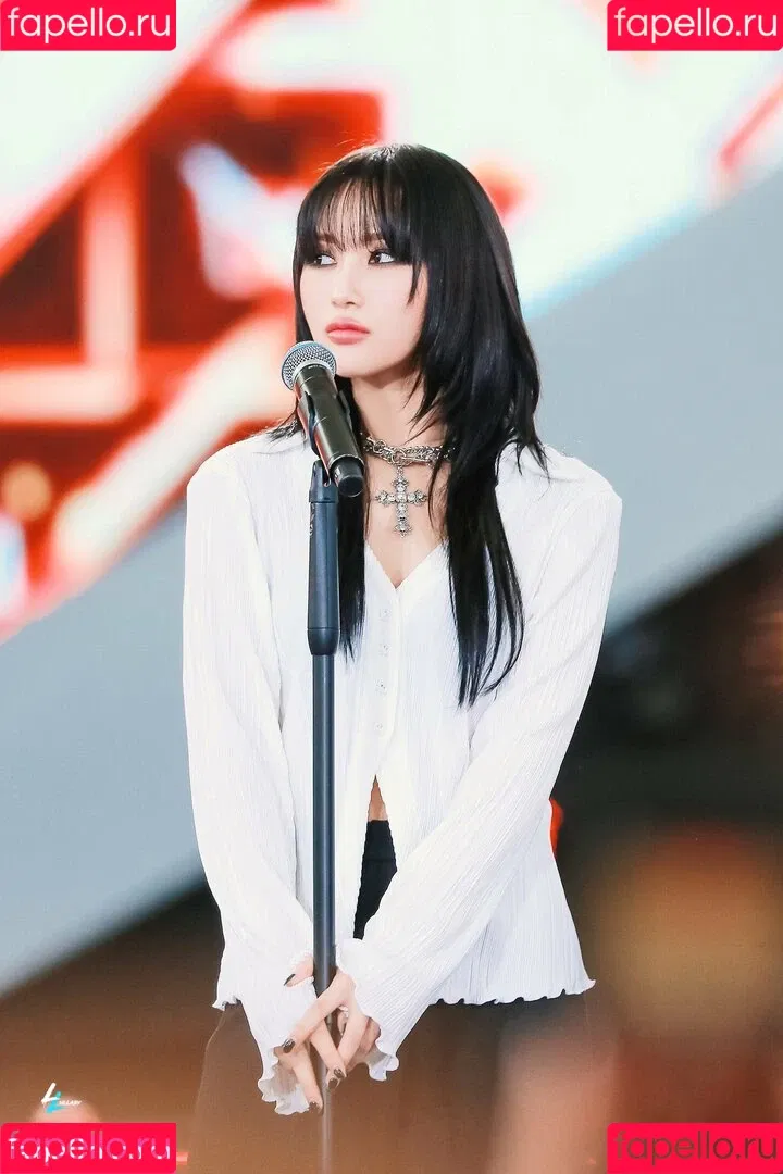 WomenK-pop Onlyfans Photo Gallery 
