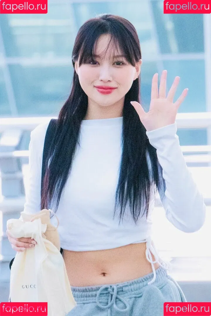 WomenK-pop Onlyfans Photo Gallery 