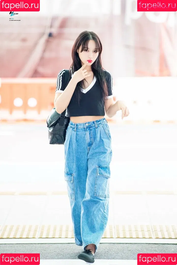 WomenK-pop Onlyfans Photo Gallery 