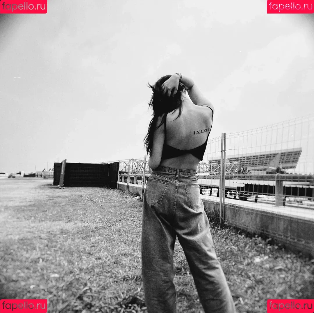 WomenK-pop Onlyfans Photo Gallery 