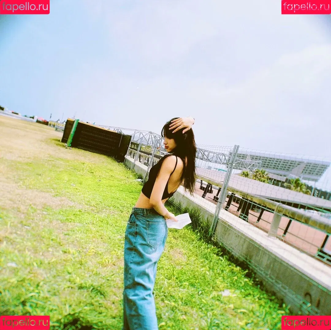 WomenK-pop Onlyfans Photo Gallery 