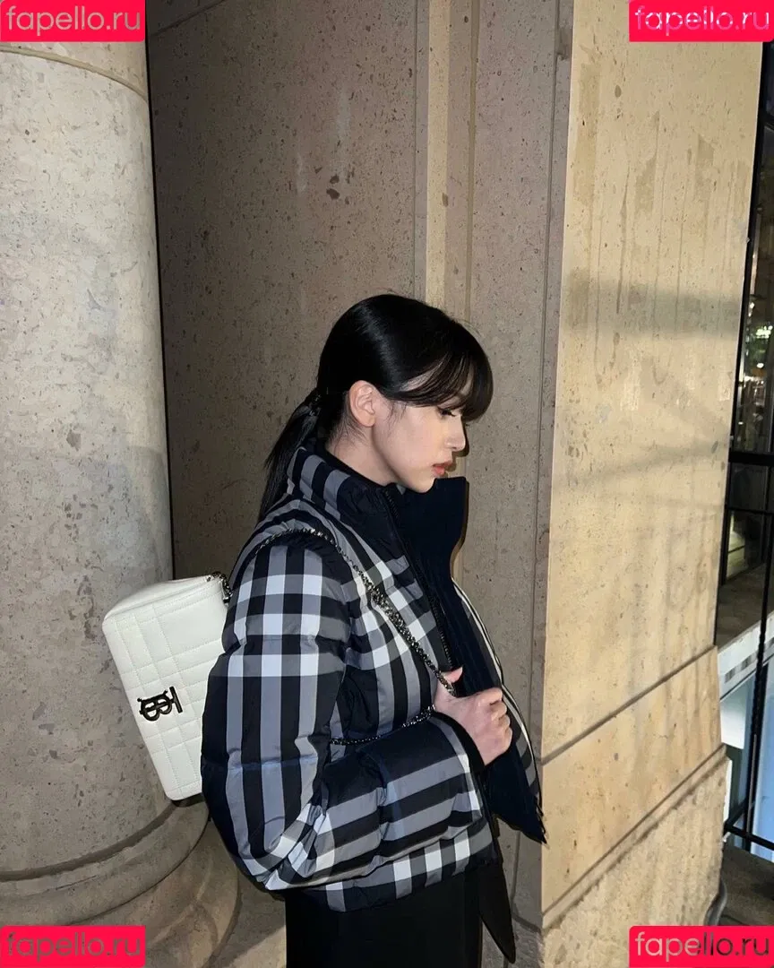 WomenK-pop Onlyfans Photo Gallery 
