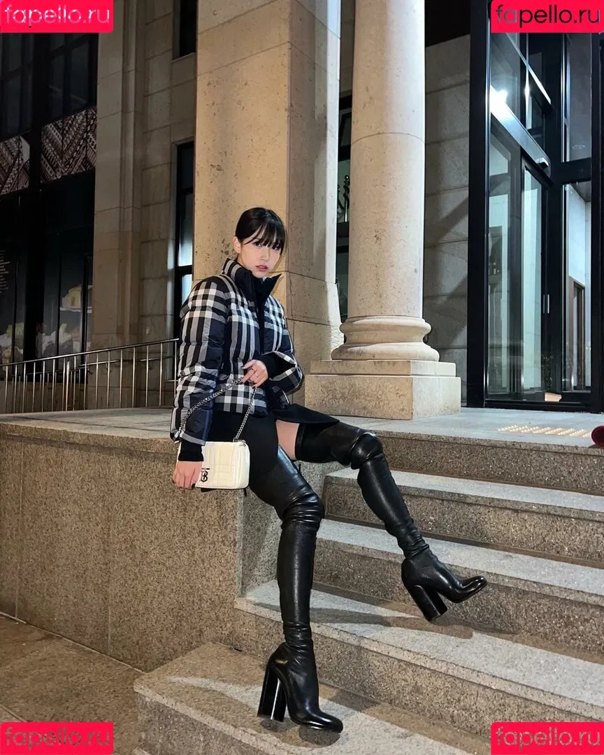 WomenK-pop Onlyfans Photo Gallery 