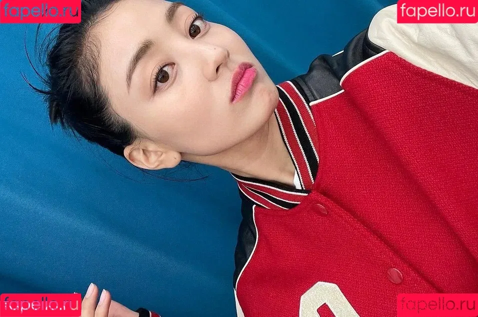 WomenK-pop Onlyfans Photo Gallery 