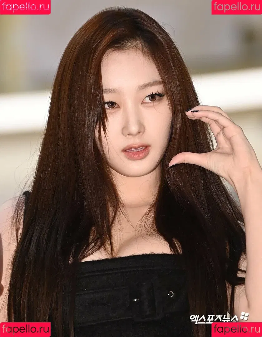 WomenK-pop Onlyfans Photo Gallery 