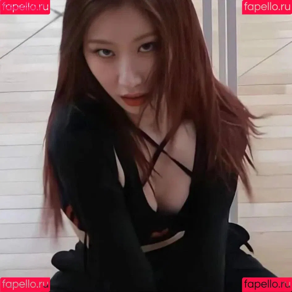 WomenK-pop Onlyfans Photo Gallery 
