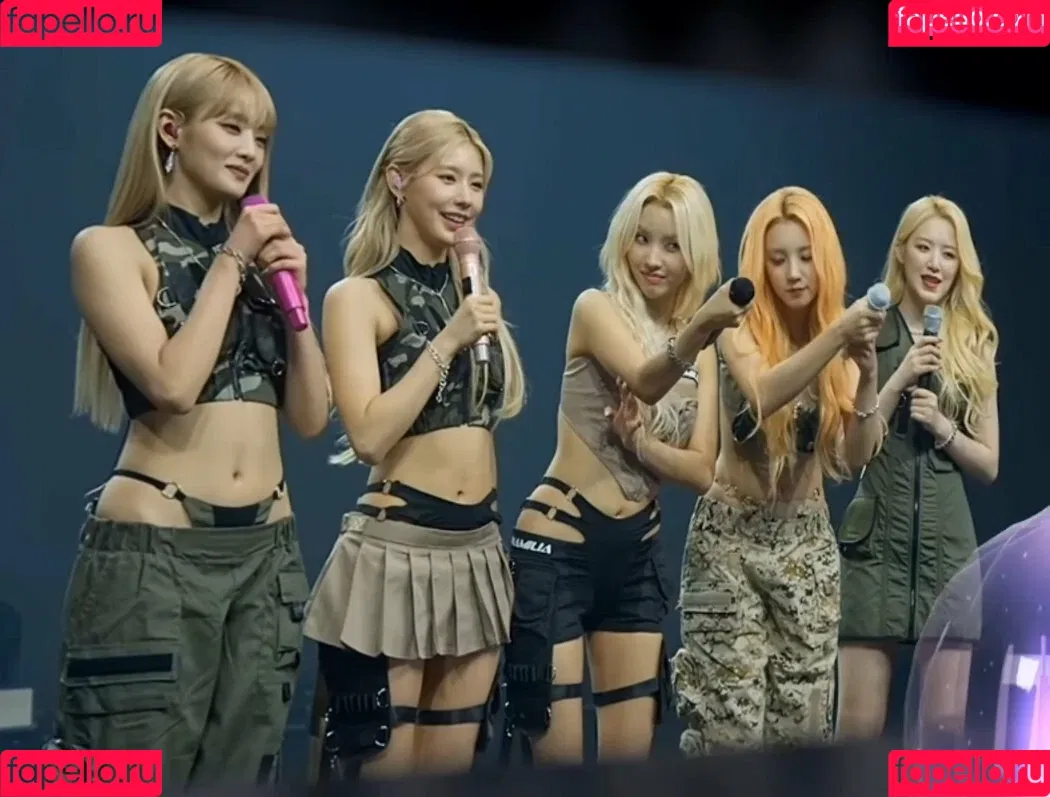 WomenK-pop Onlyfans Photo Gallery 