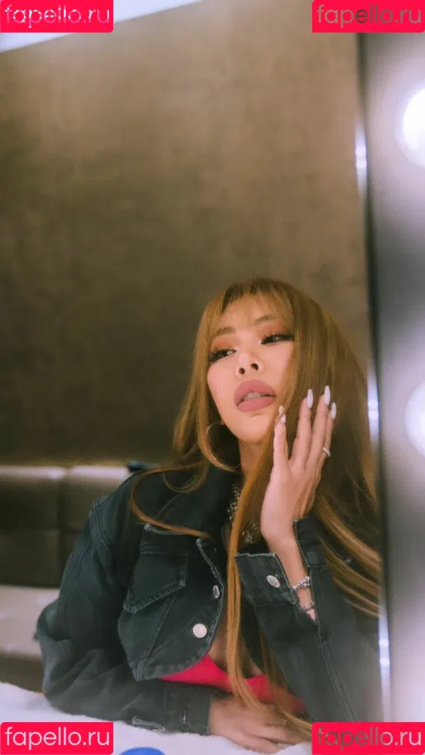WomenK-pop Onlyfans Photo Gallery 