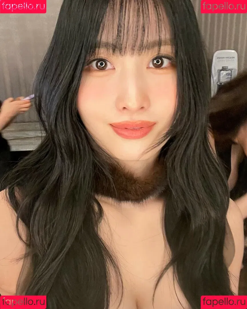 WomenK-pop Onlyfans Photo Gallery 