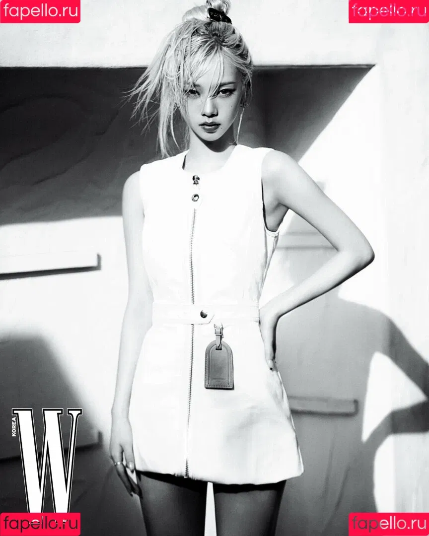 WomenK-pop Onlyfans Photo Gallery 