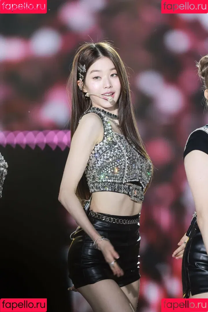 WomenK-pop Onlyfans Photo Gallery 