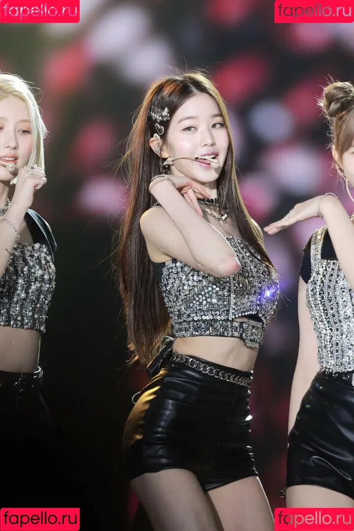 WomenK-pop Onlyfans Photo Gallery 