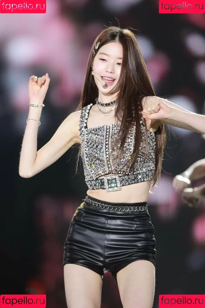 WomenK-pop Onlyfans Photo Gallery 