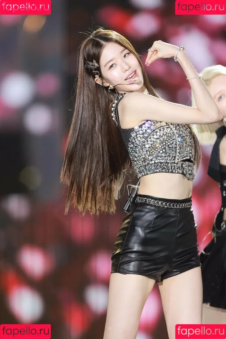 WomenK-pop Onlyfans Photo Gallery 