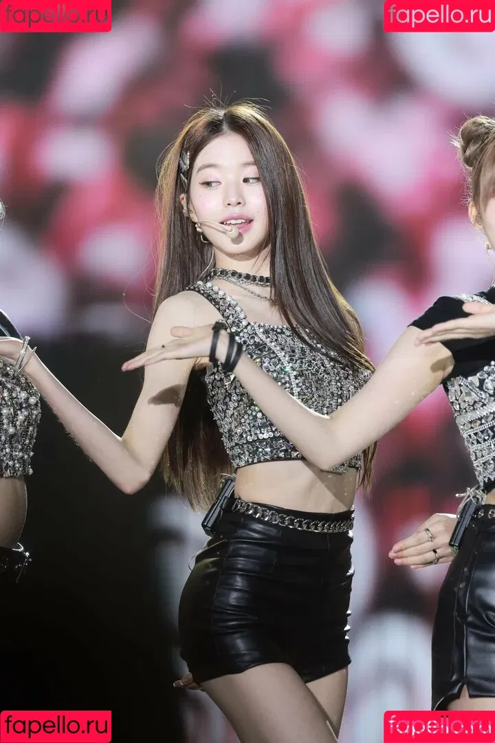 WomenK-pop Onlyfans Photo Gallery 