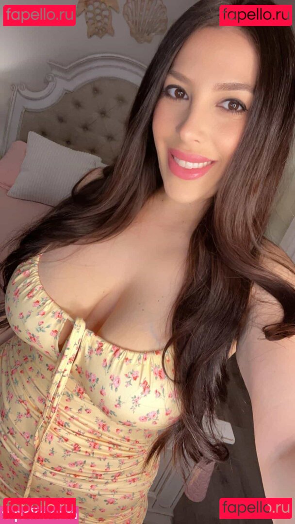 sofiecakesxo / thesofiecakes Onlyfans Photo Gallery 