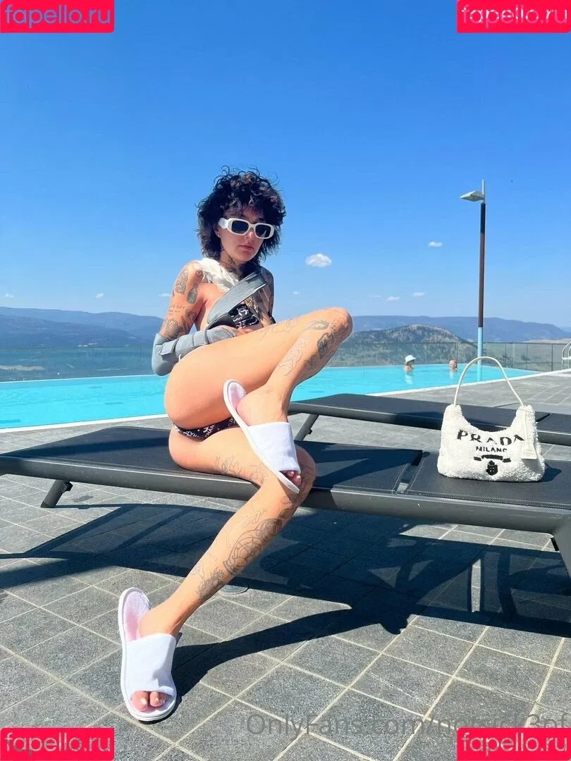 notsick3of Onlyfans Photo Gallery 