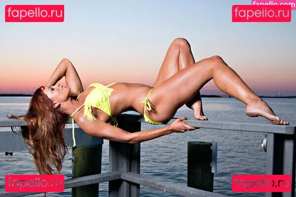 Christy Hemme Onlyfans Photo Gallery 