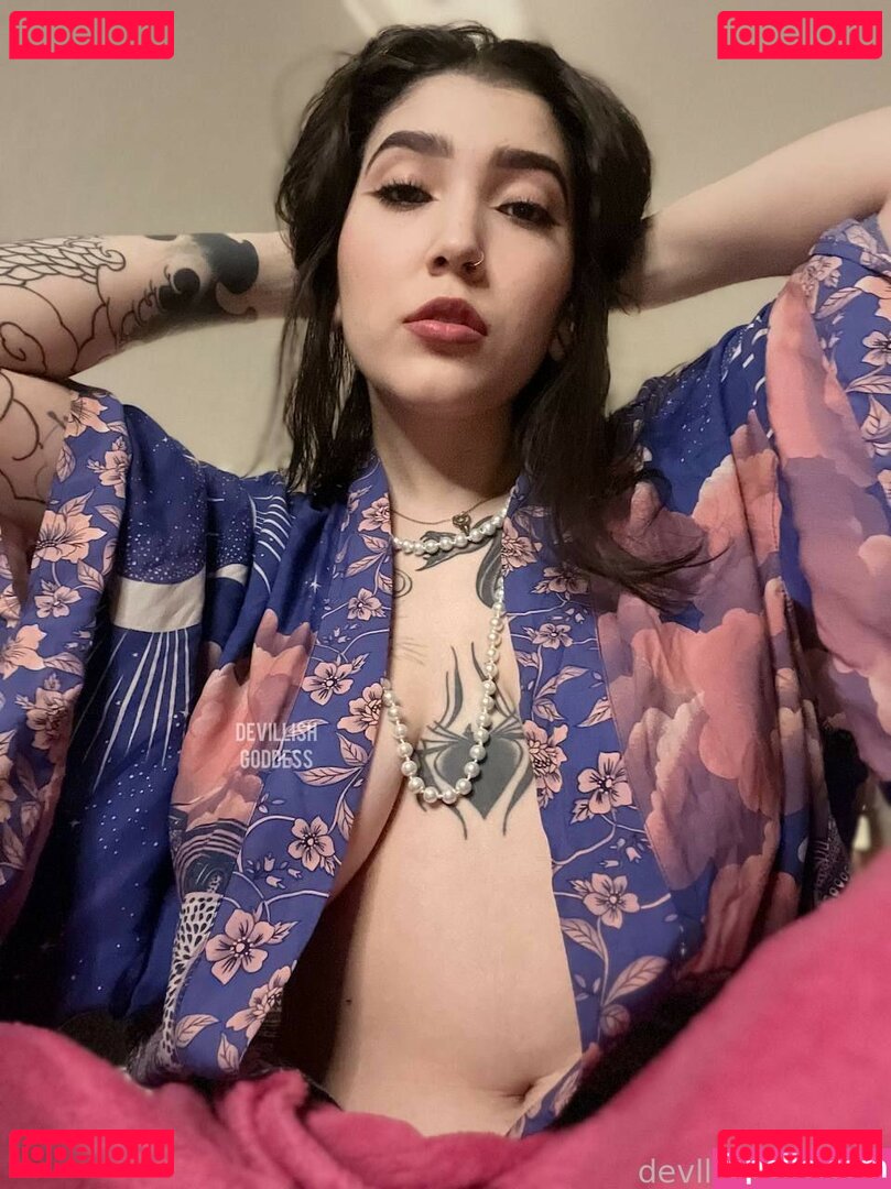 Devilish Goddess / demonicgoddess83 / heather_raven_mad Onlyfans Photo Gallery 