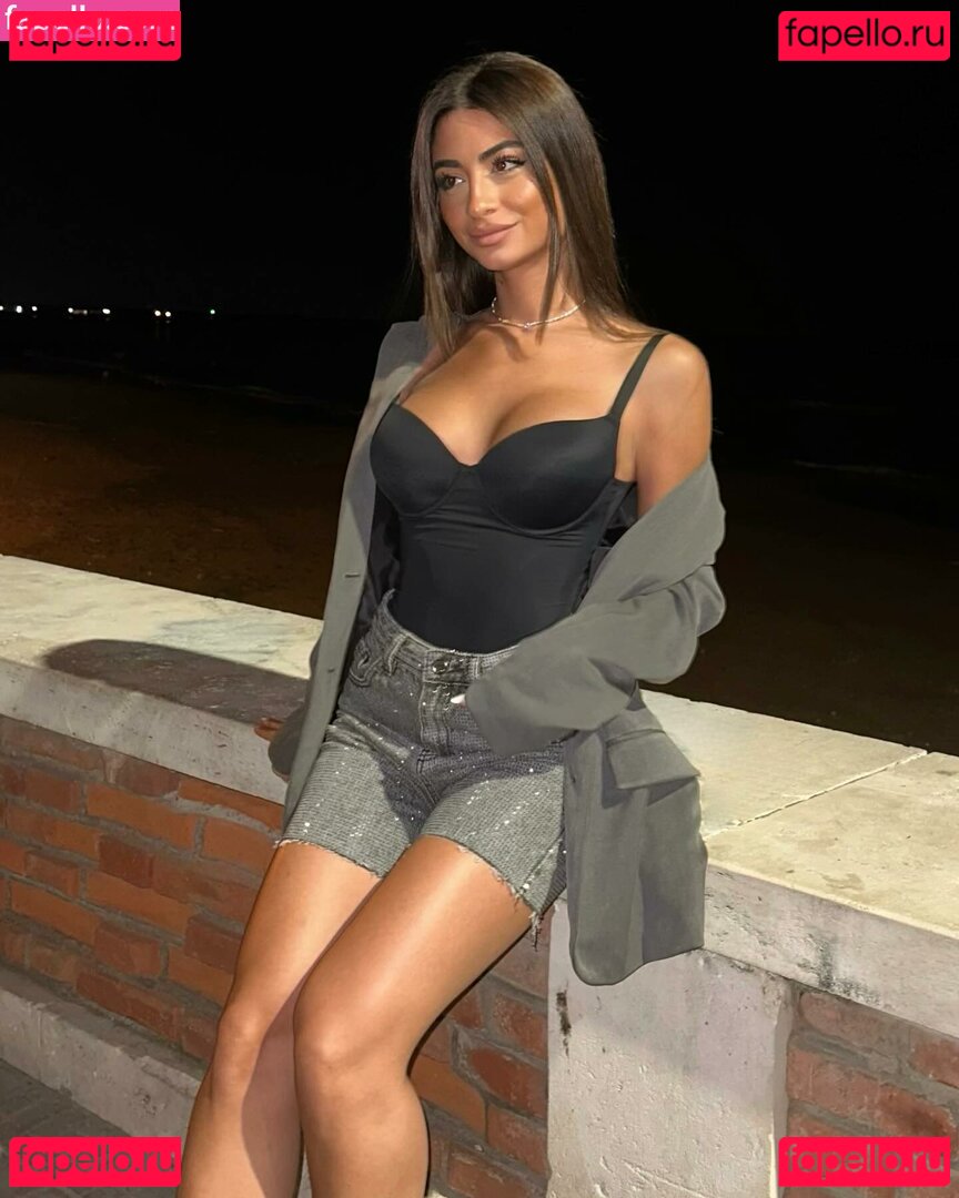 Melissasantachiara Onlyfans Photo Gallery 