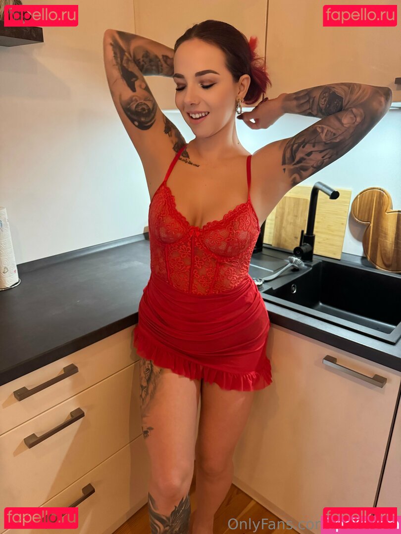 Ninadevil / ninadeviloffizielles Onlyfans Photo Gallery 